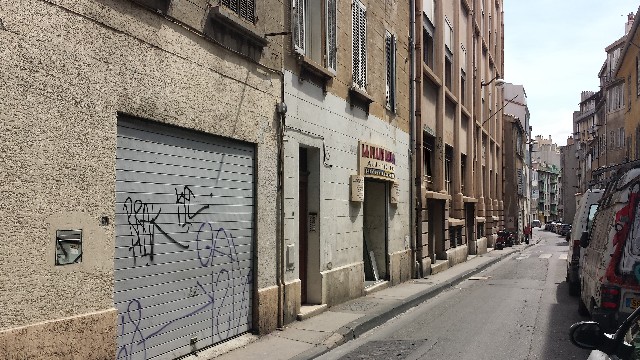 Parking/Box à louer, 13005, Marseille